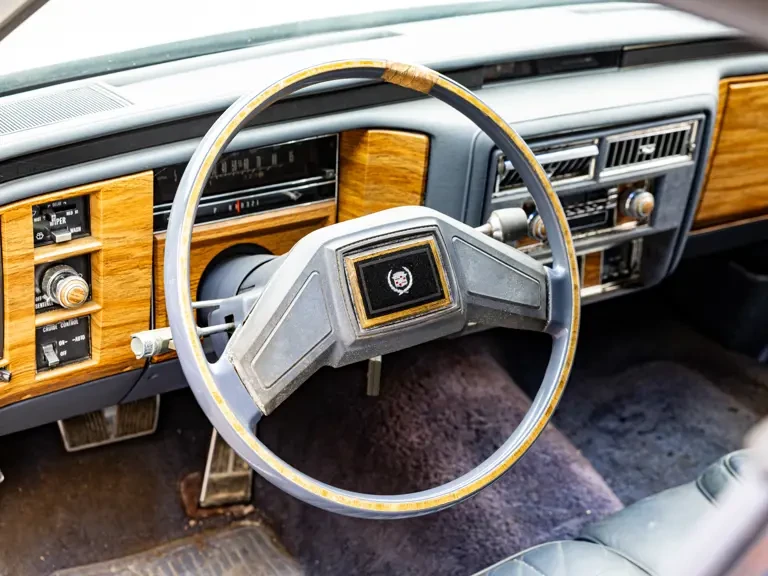 1984 Cadillac Fleetwood - Image 10 of 31