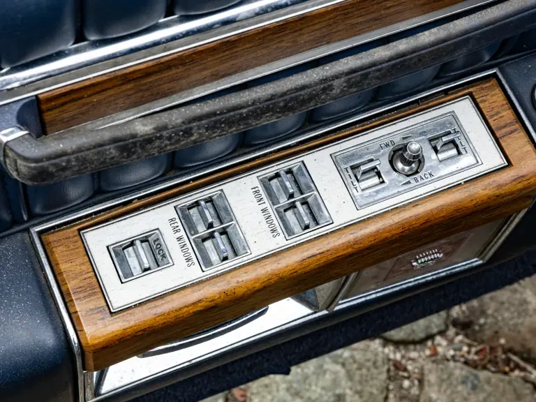 1984 Cadillac Fleetwood - Image 21 of 31