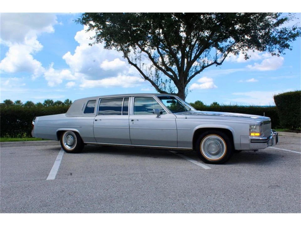 1984 Cadillac Fleetwood - Image 3 of 31