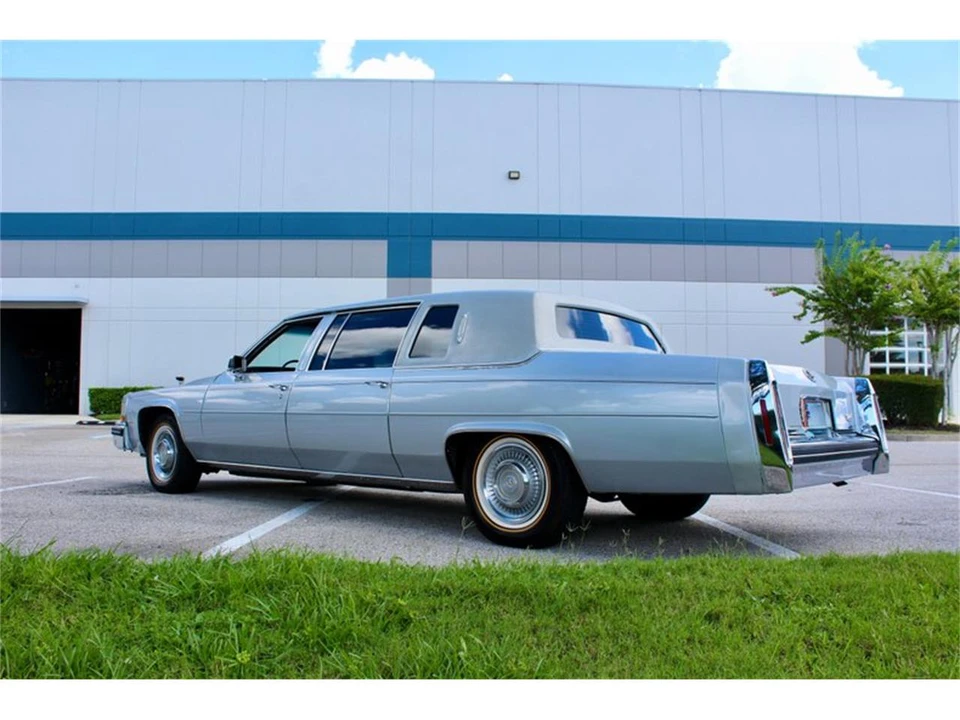 1984 Cadillac Fleetwood - Image 11 of 31