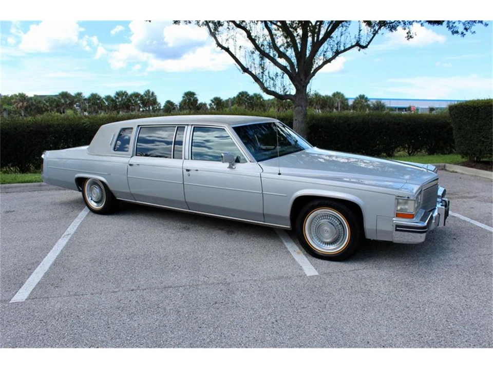 1984 Cadillac Fleetwood - Image 17 of 31