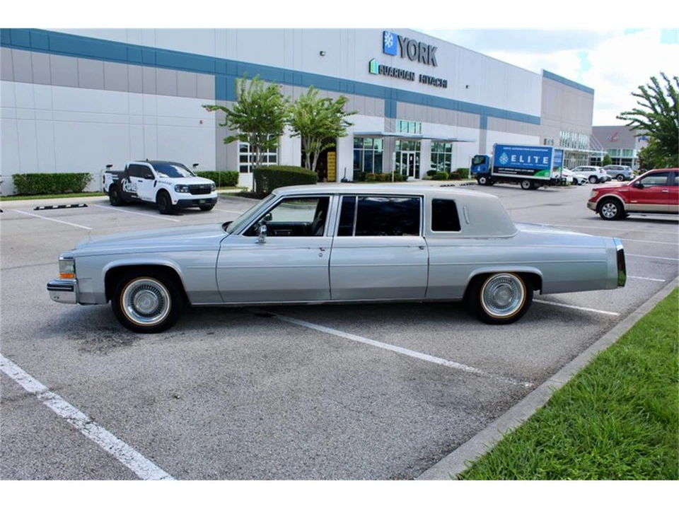 1984 Cadillac Fleetwood - Image 21 of 31