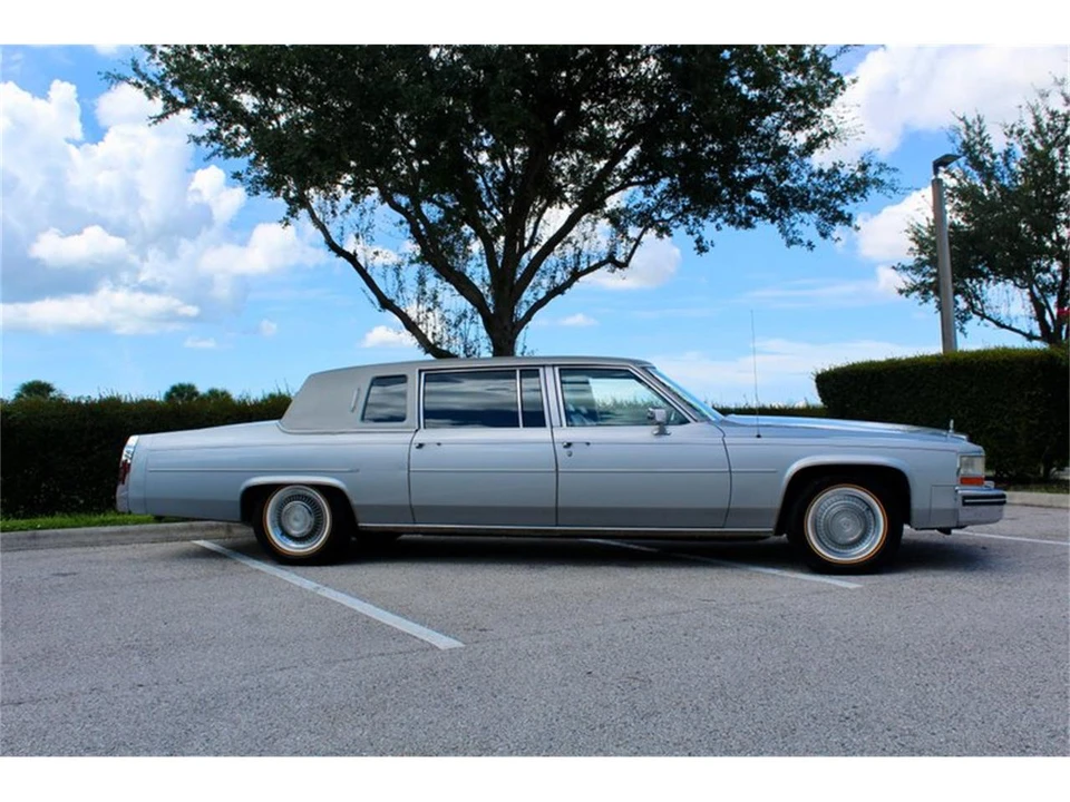 1984 Cadillac Fleetwood - Image 2 of 31