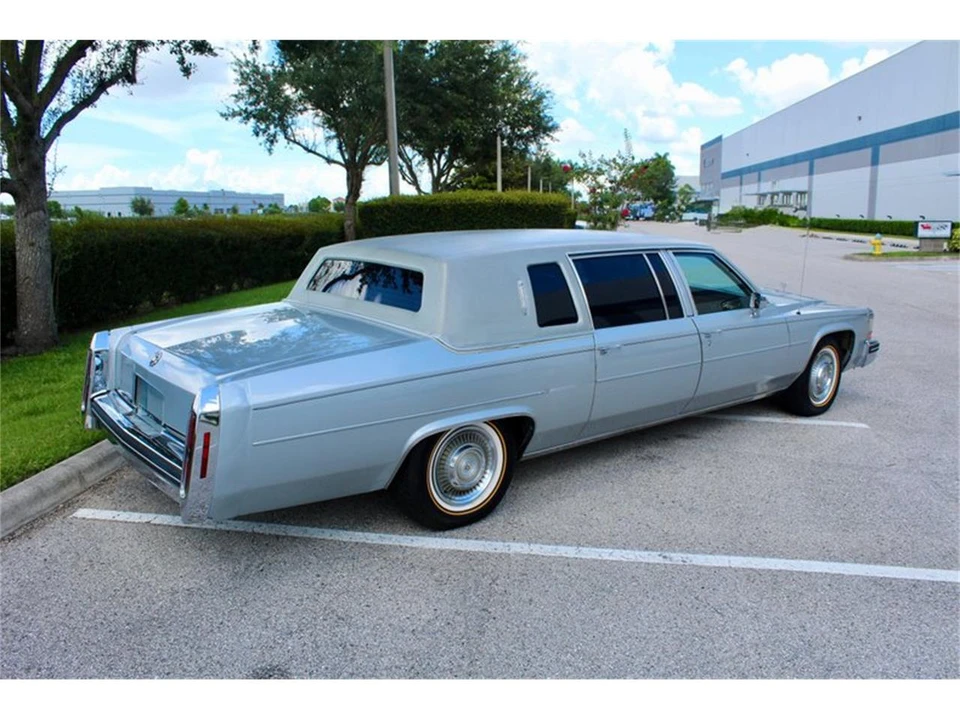 1984 Cadillac Fleetwood - Image 14 of 31