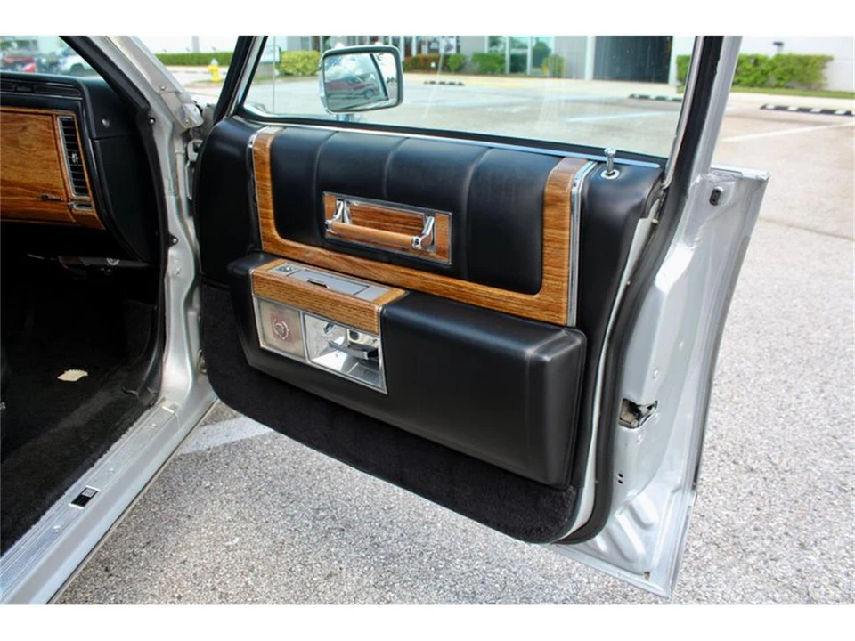 1984 Cadillac Fleetwood - Image 22 of 31