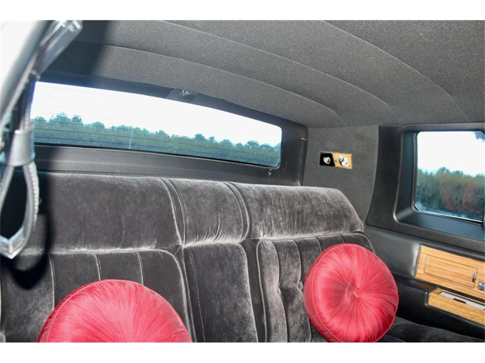 1984 Cadillac Fleetwood - Image 30 of 31