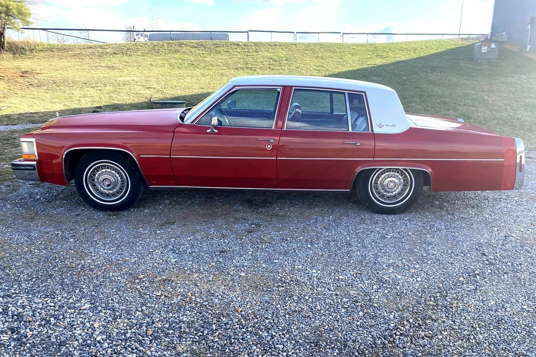 1984 Cadillac DeVille 5th Gen - Image 11 of 31
