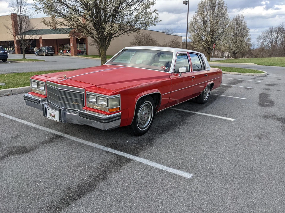 1984 Cadillac DeVille 5th Gen - Image 9 of 31