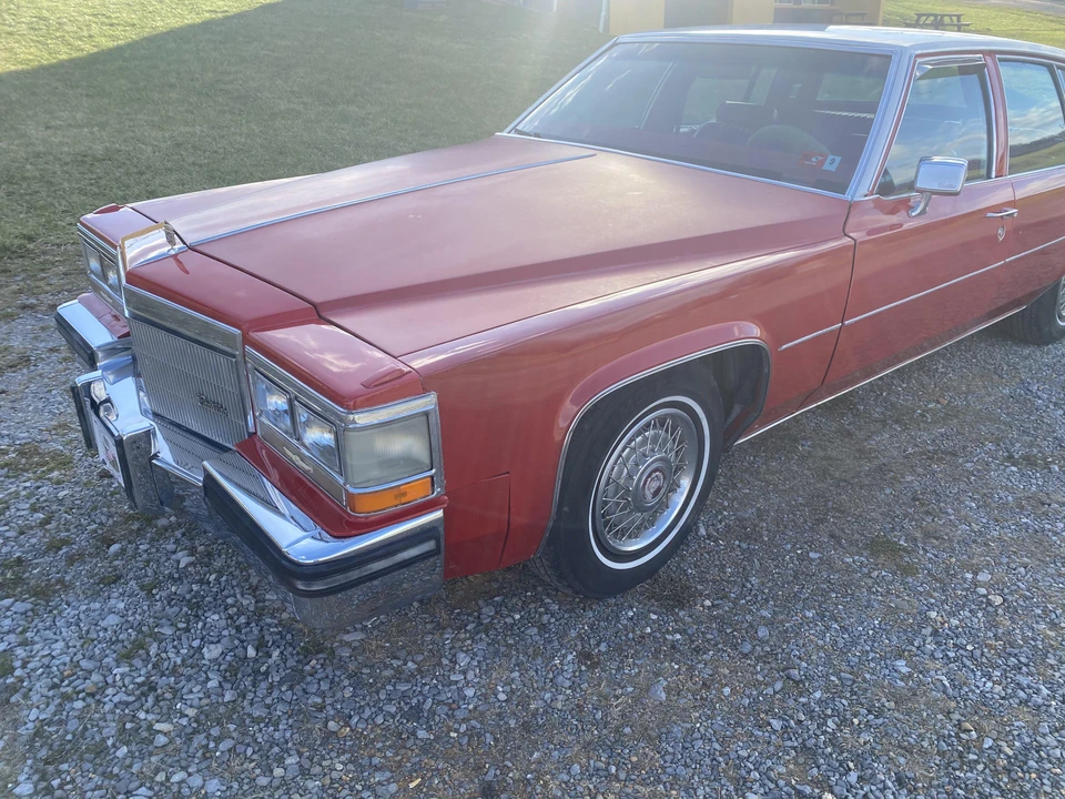1984 Cadillac DeVille 5th Gen - Image 10 of 31