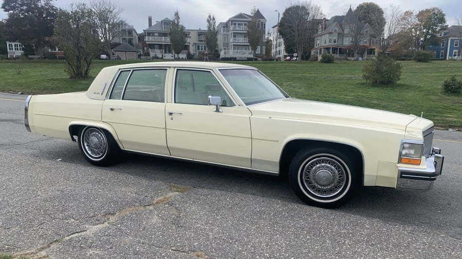 1984 Cadillac DeVille 5th Gen - Image 2 of 17