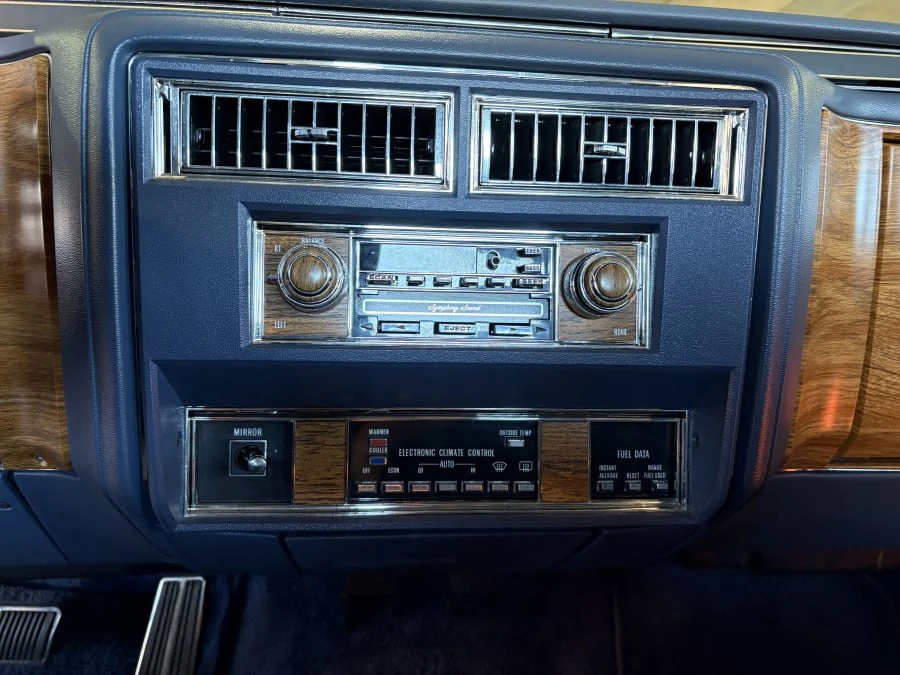 1984 Cadillac DeVille 5th Gen - Image 6 of 9
