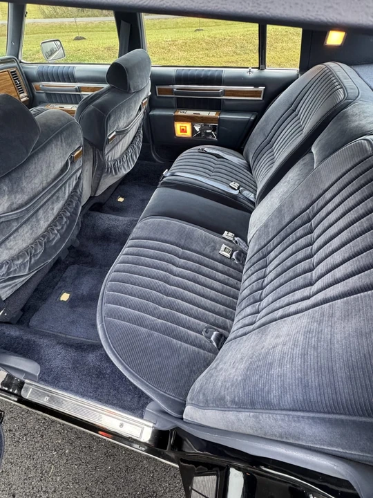 1984 Cadillac DeVille 5th Gen - Image 21 of 27