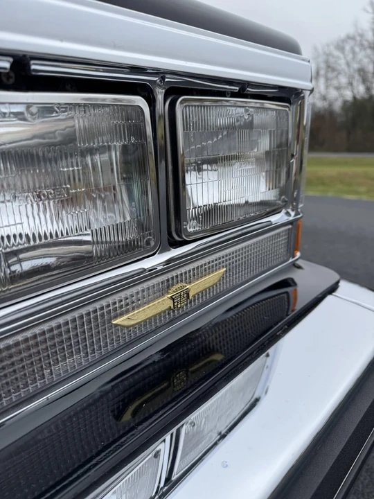 1984 Cadillac DeVille 5th Gen - Image 11 of 27