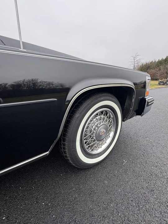 1984 Cadillac DeVille 5th Gen - Image 9 of 27