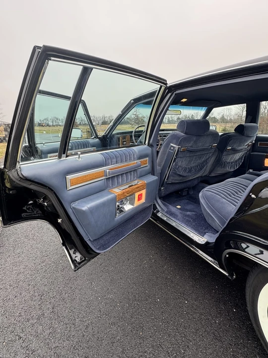 1984 Cadillac DeVille 5th Gen - Image 15 of 27