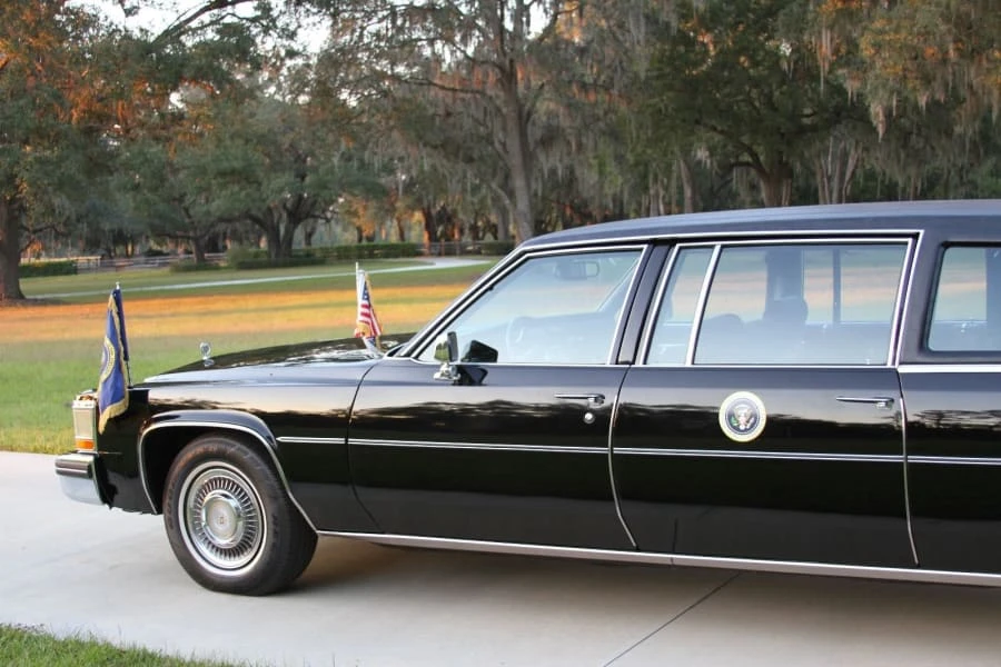 1984 Cadillac Series 70 & 75 - Image 10 of 18