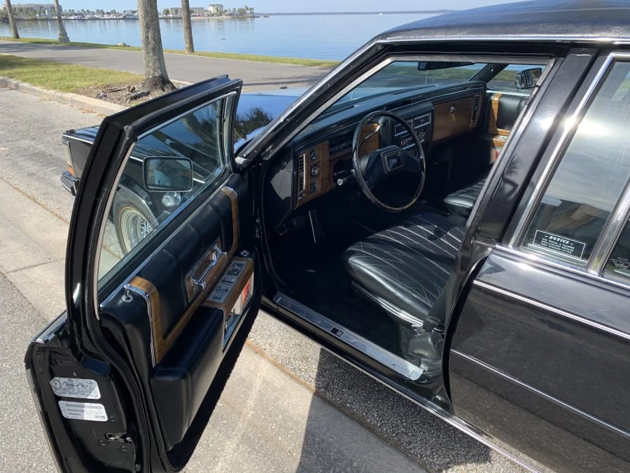 1984 Cadillac Series 70 & 75 - Image 4 of 14