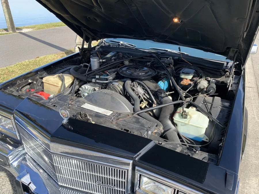 1984 Cadillac Series 70 & 75 - Image 12 of 14