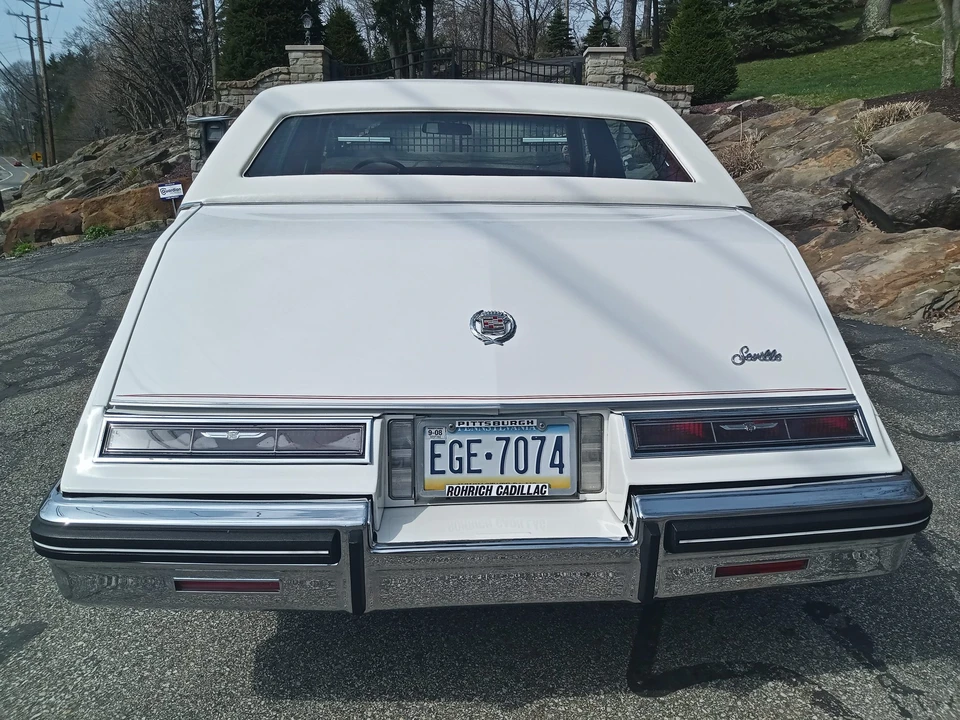 1984 Cadillac Seville - Image 15 of 31