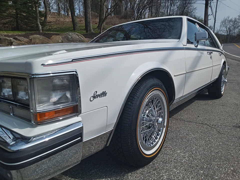 1984 Cadillac Seville - Image 31 of 31