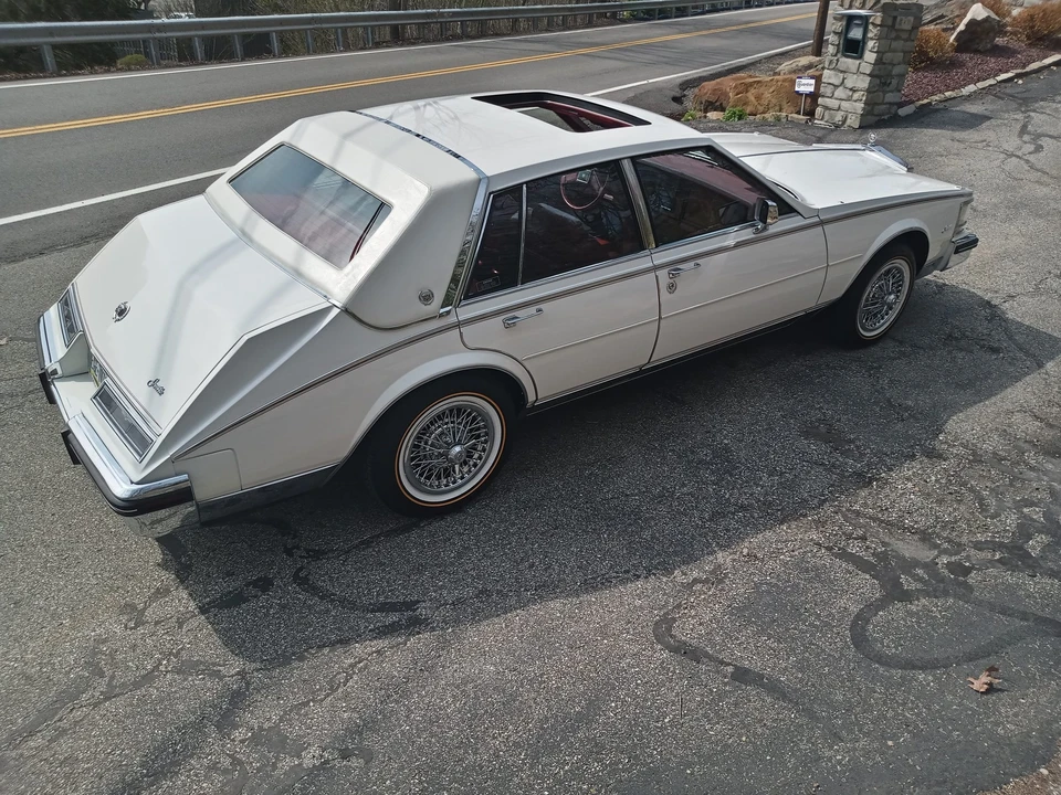 1984 Cadillac Seville - Image 11 of 31