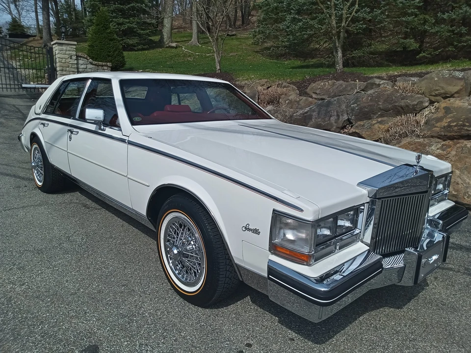 1984 Cadillac Seville - Image 6 of 31