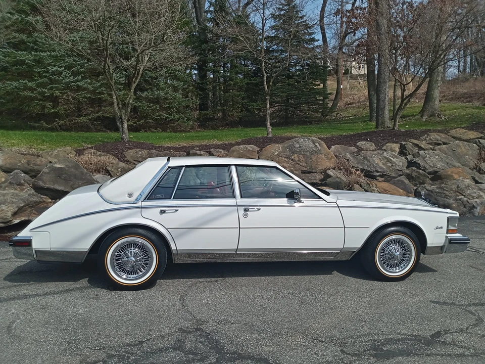 1984 Cadillac Seville - Image 10 of 31
