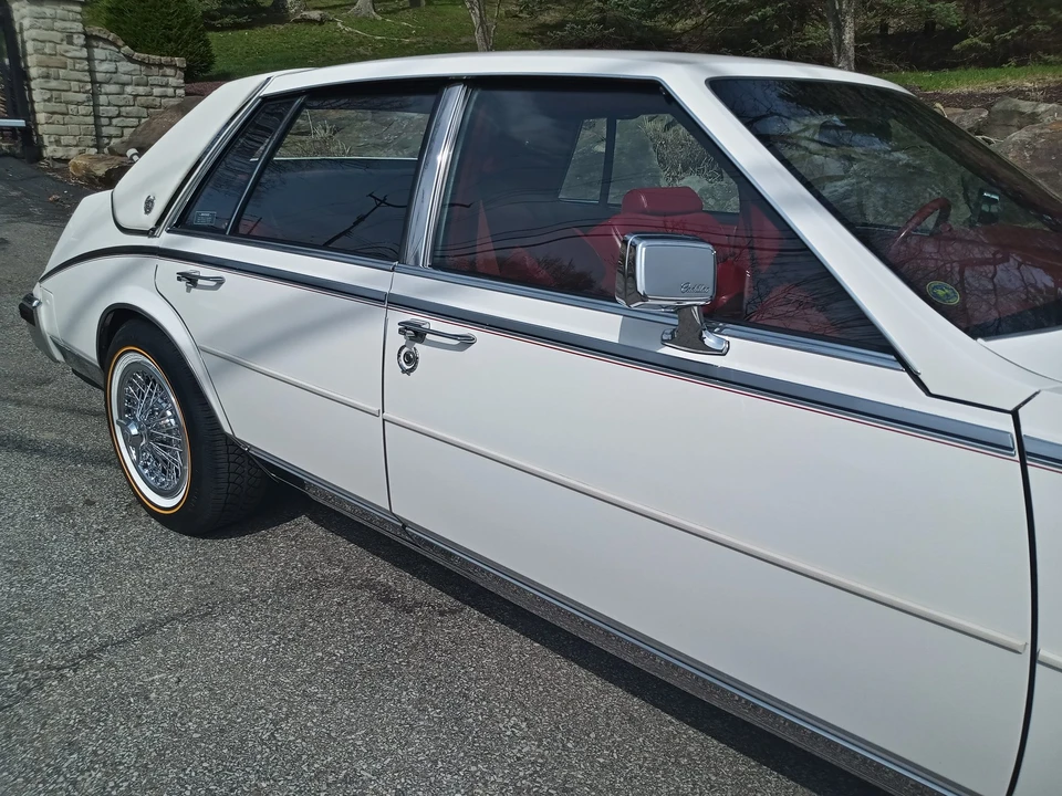 1984 Cadillac Seville - Image 26 of 31