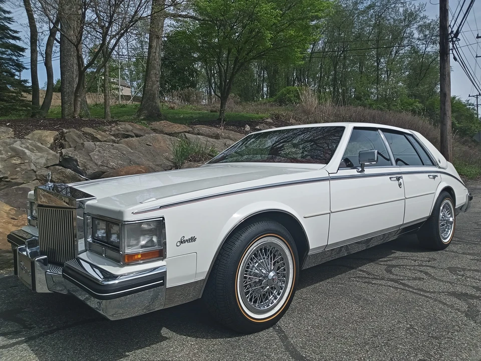 1984 Cadillac Seville - Image 22 of 31