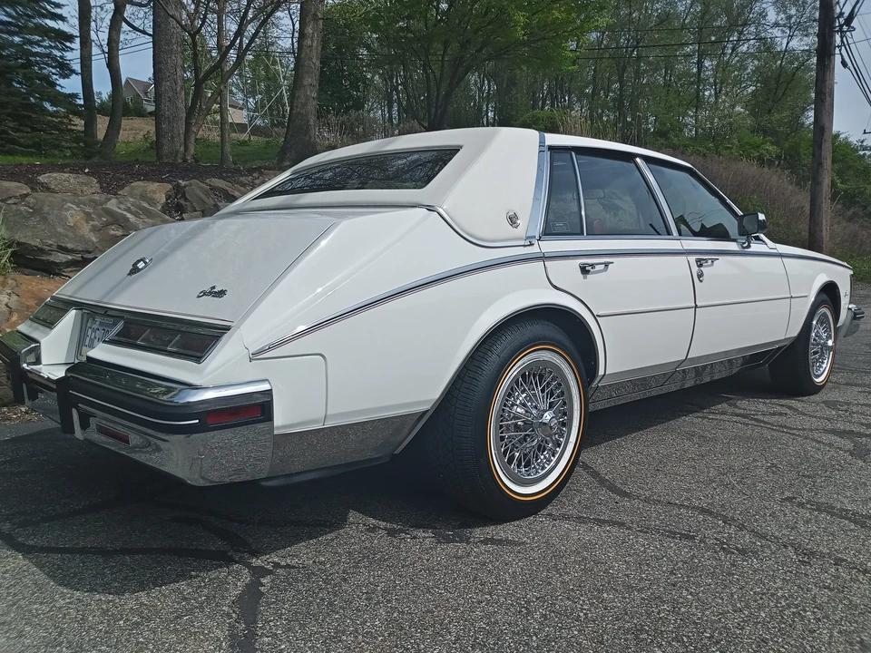 1984 Cadillac Seville - Image 13 of 31