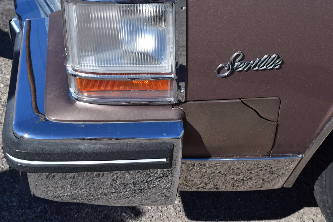 1984 Cadillac Seville - Image 21 of 31