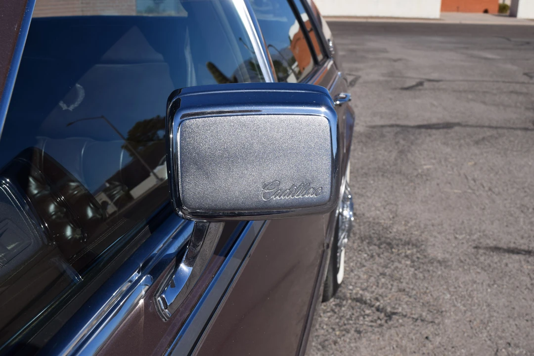 1984 Cadillac Seville - Image 23 of 31