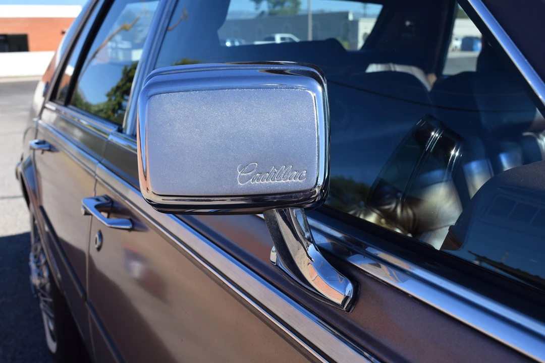 1984 Cadillac Seville - Image 15 of 31