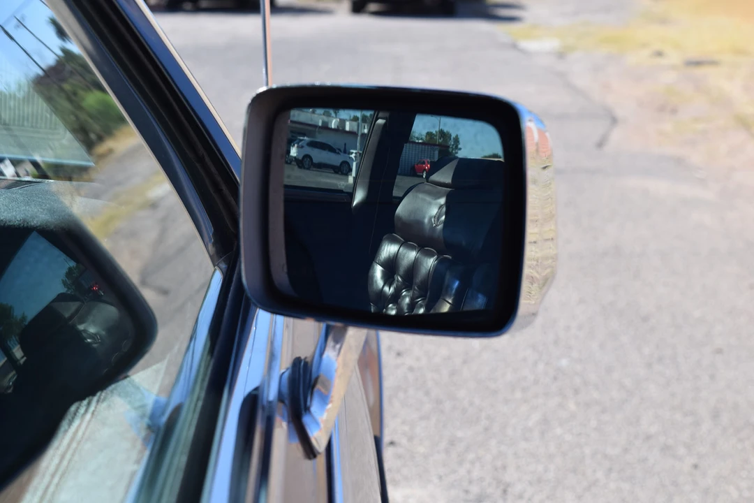 1984 Cadillac Seville - Image 16 of 31