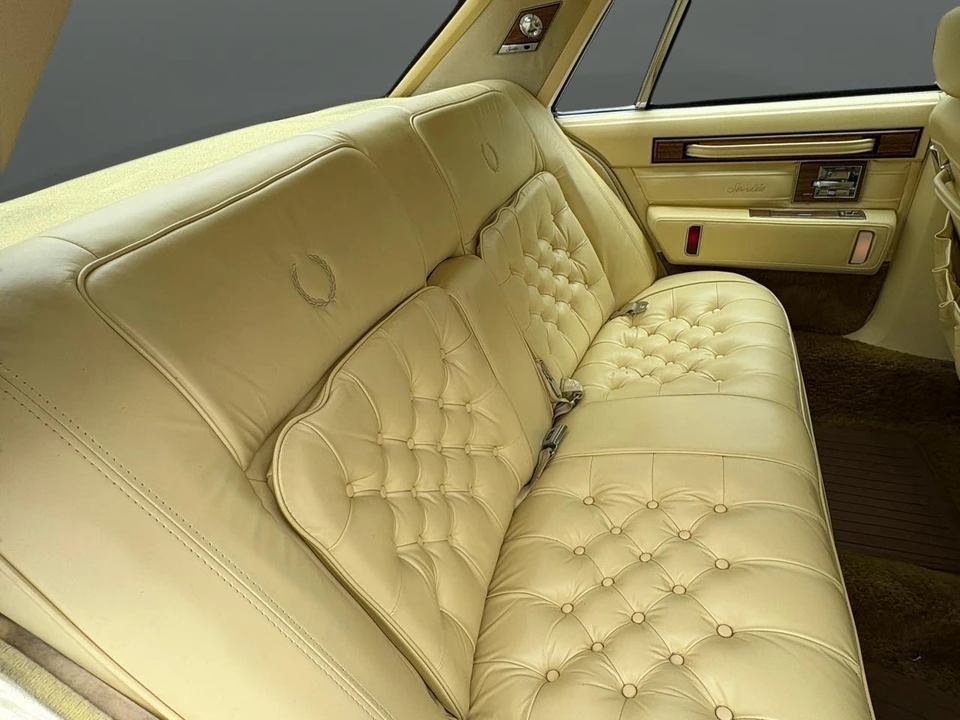 1984 Cadillac Seville - Image 27 of 31