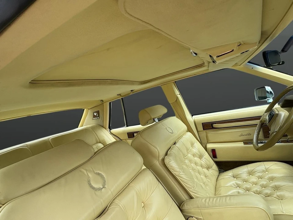 1984 Cadillac Seville - Image 26 of 31