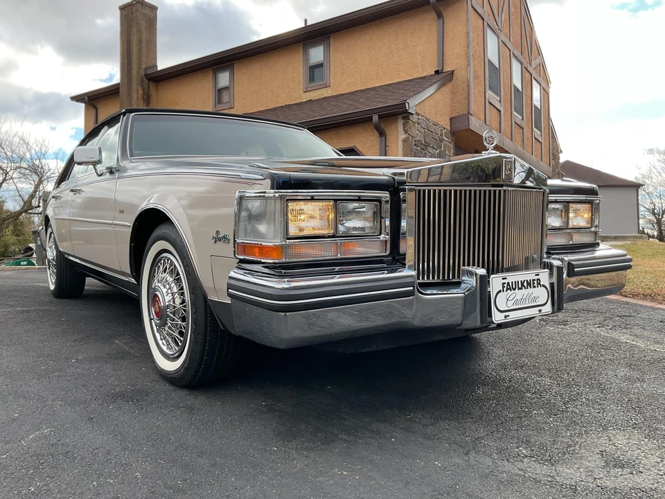 1984 Cadillac Seville - Image 7 of 31