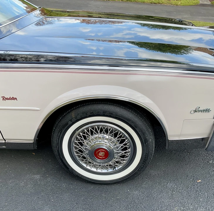 1984 Cadillac Seville - Image 24 of 31