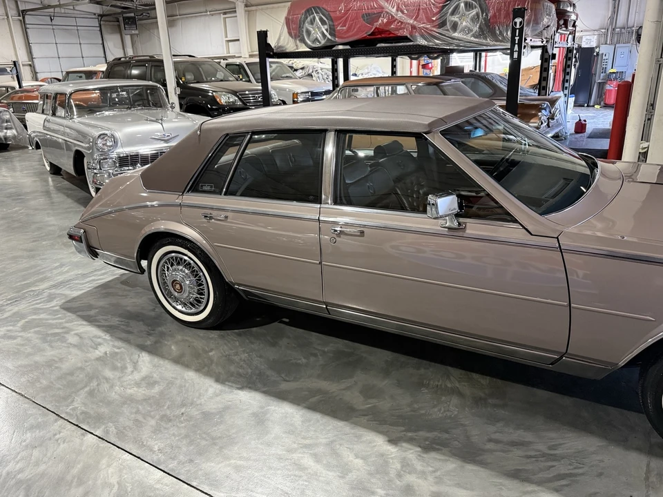 1984 Cadillac Seville - Image 9 of 21