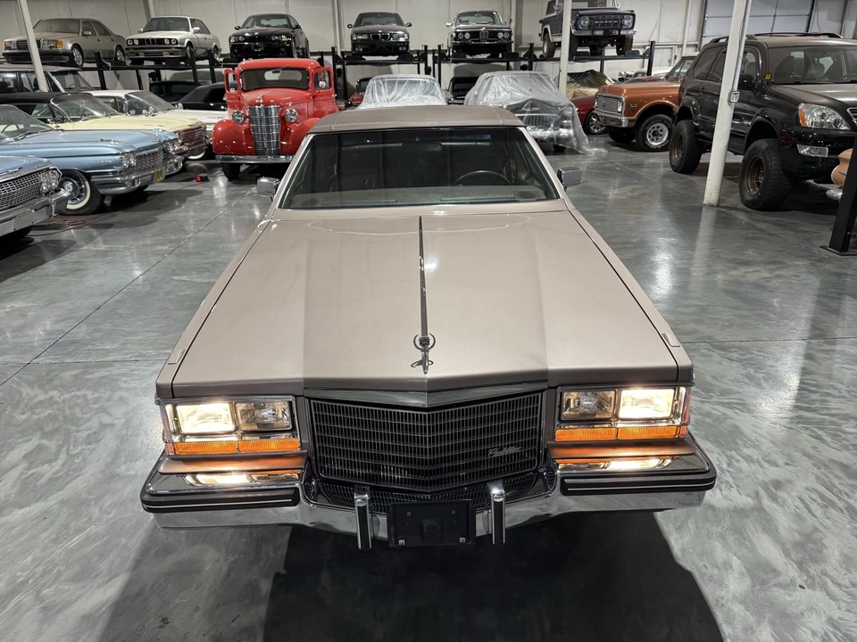 1984 Cadillac Seville - Image 13 of 21