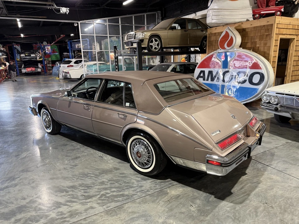 1984 Cadillac Seville - Image 8 of 21
