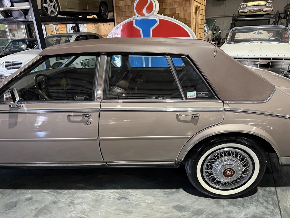 1984 Cadillac Seville - Image 4 of 21