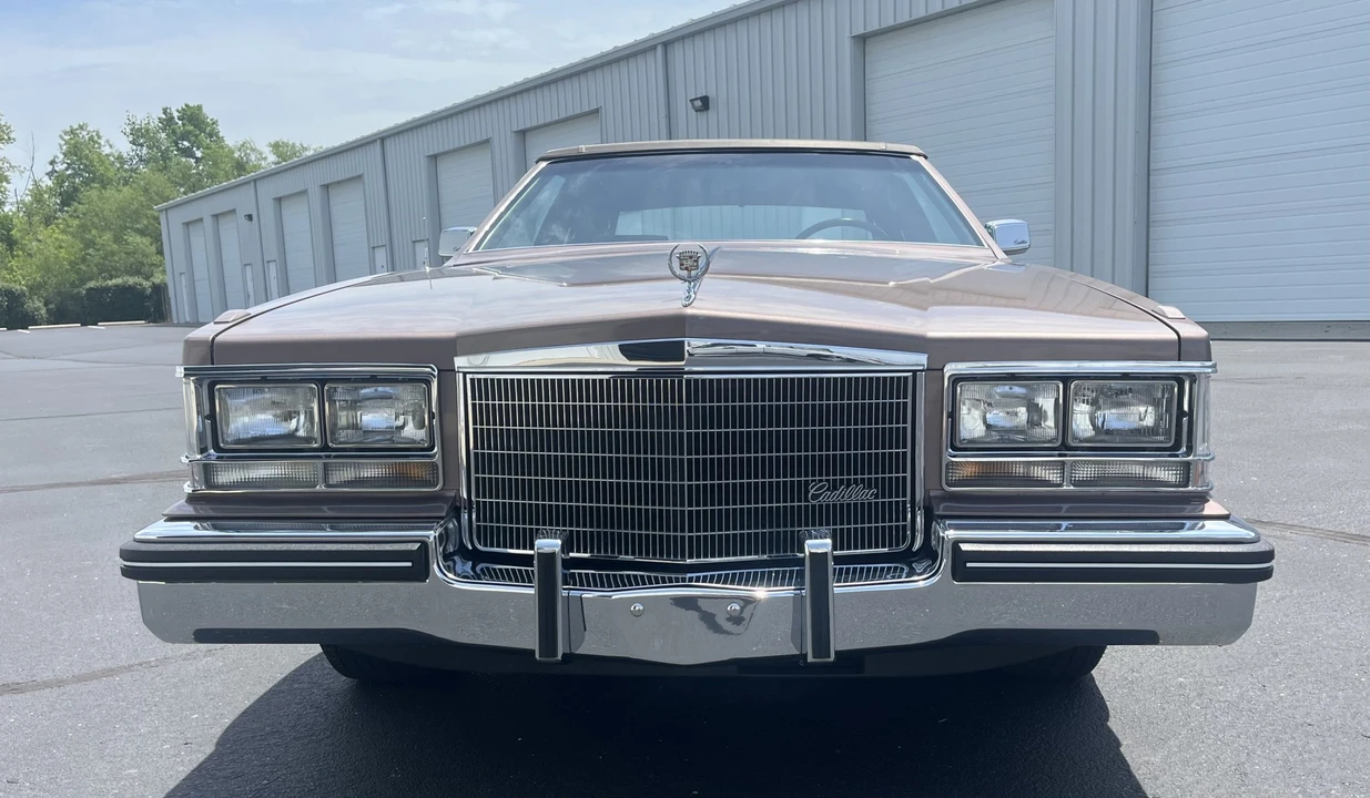 1984 Cadillac Seville - Image 11 of 31