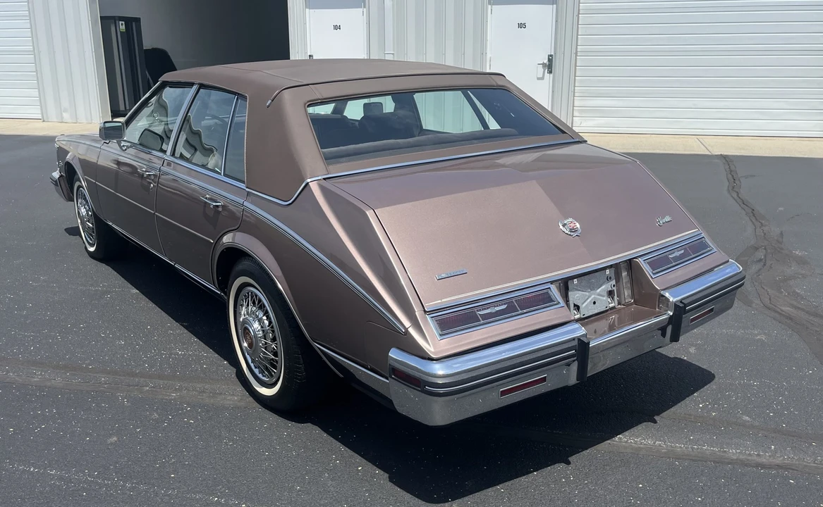 1984 Cadillac Seville - Image 4 of 31