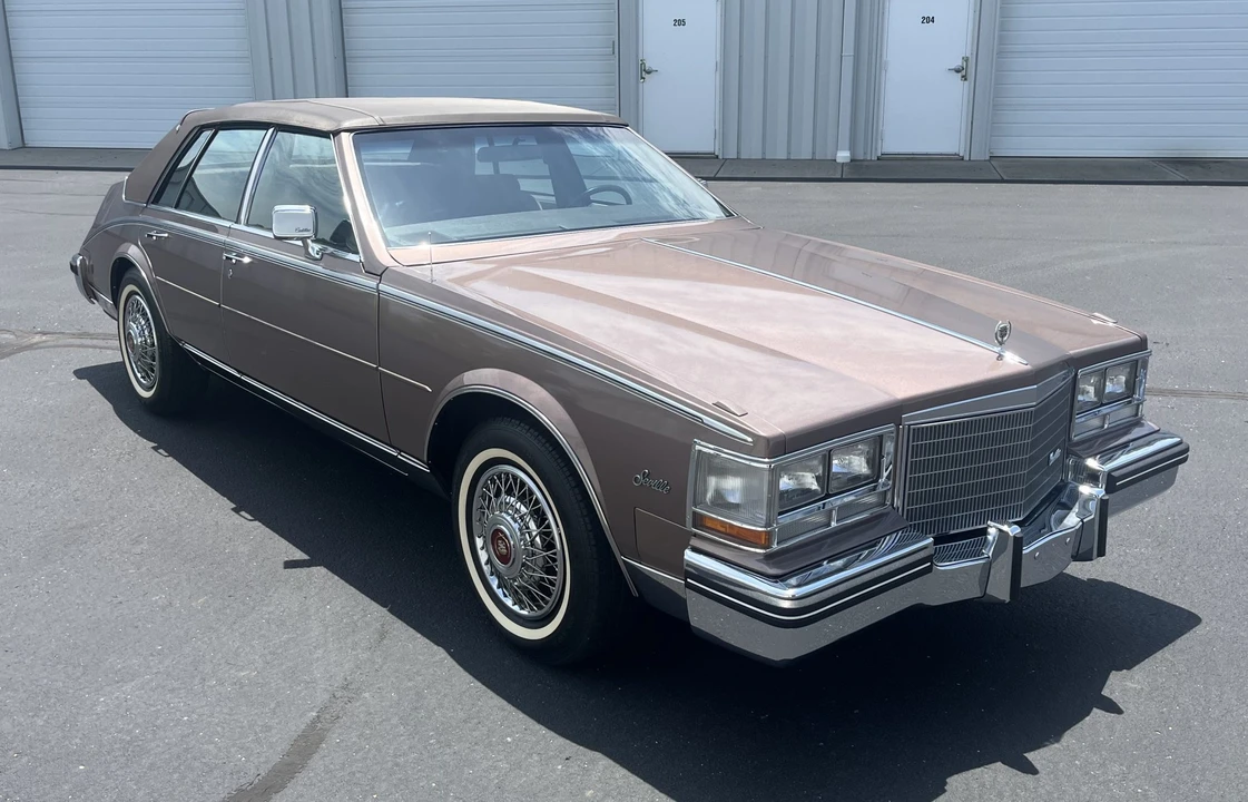 1984 Cadillac Seville - Image 9 of 31