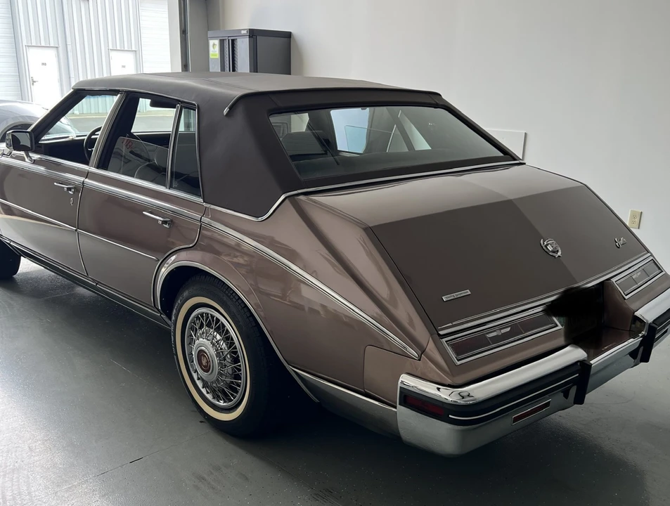 1984 Cadillac Seville - Image 19 of 31