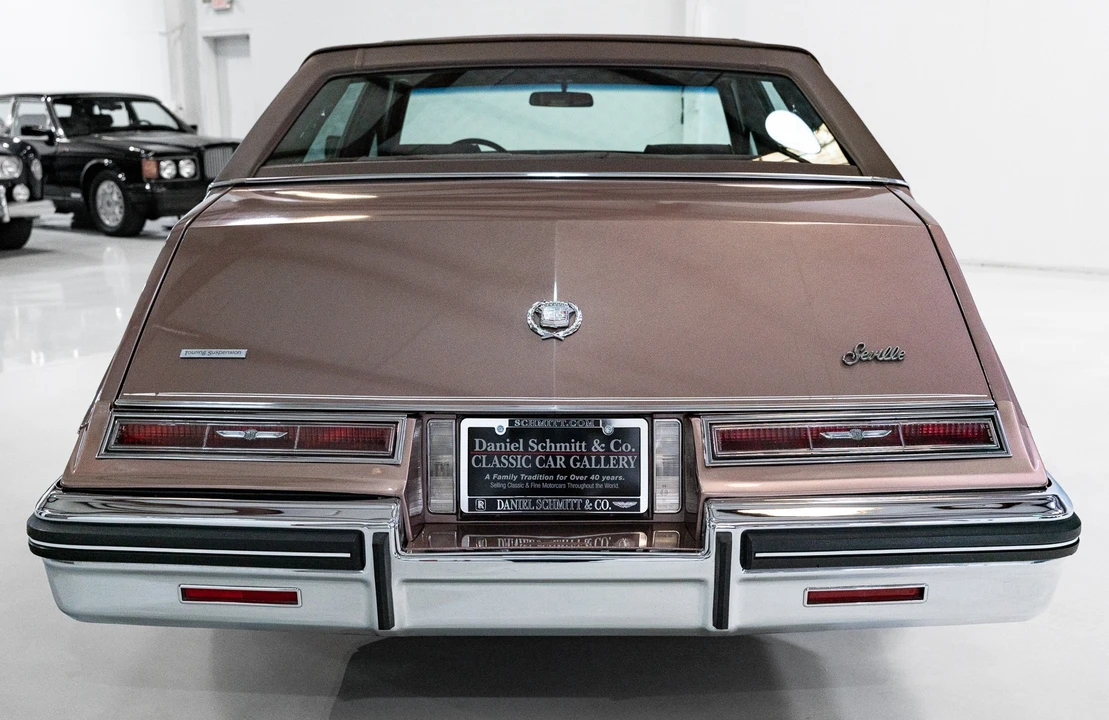1984 Cadillac Seville - Image 7 of 12