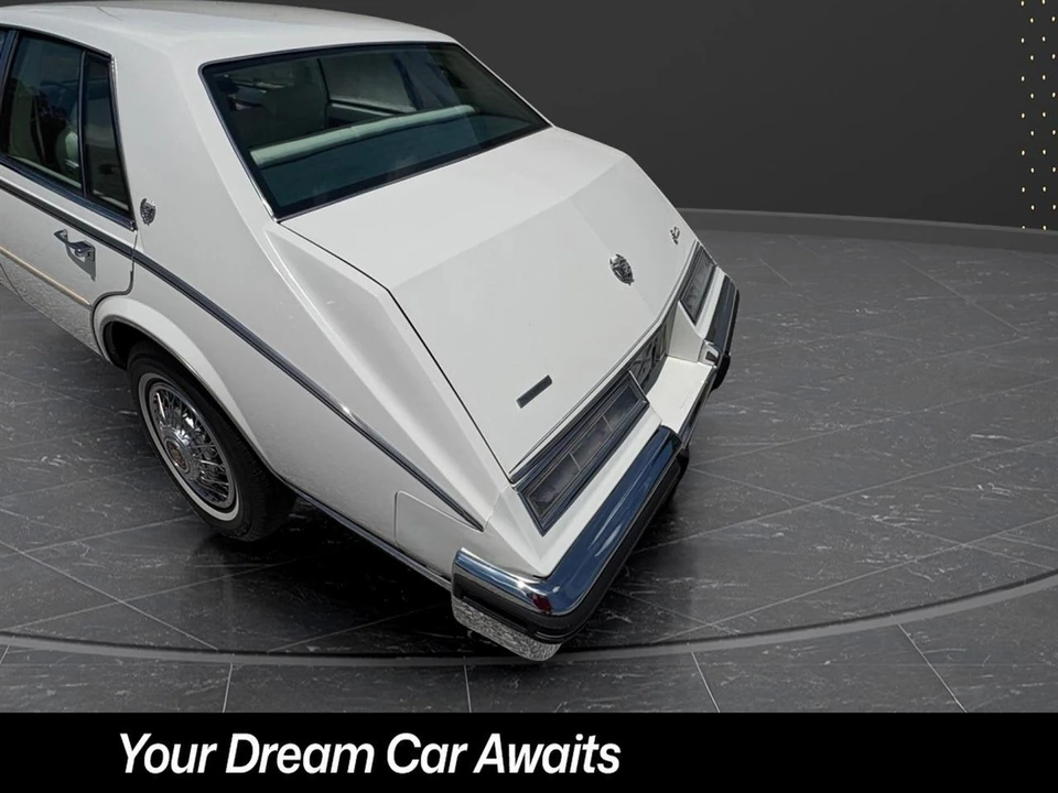 1984 Cadillac Seville - Image 11 of 31