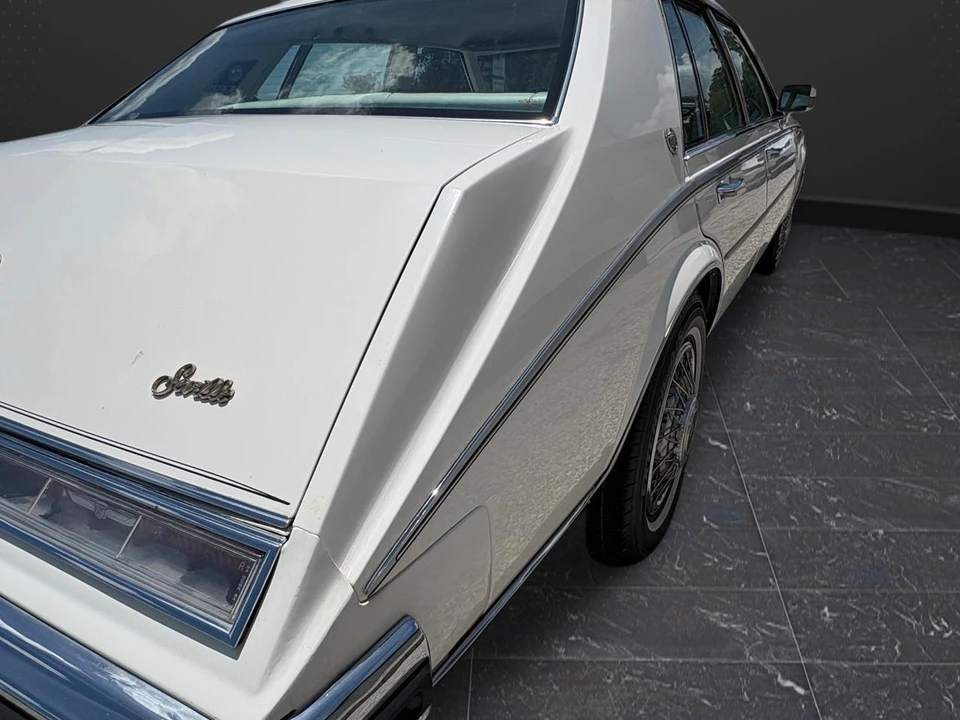 1984 Cadillac Seville - Image 13 of 31
