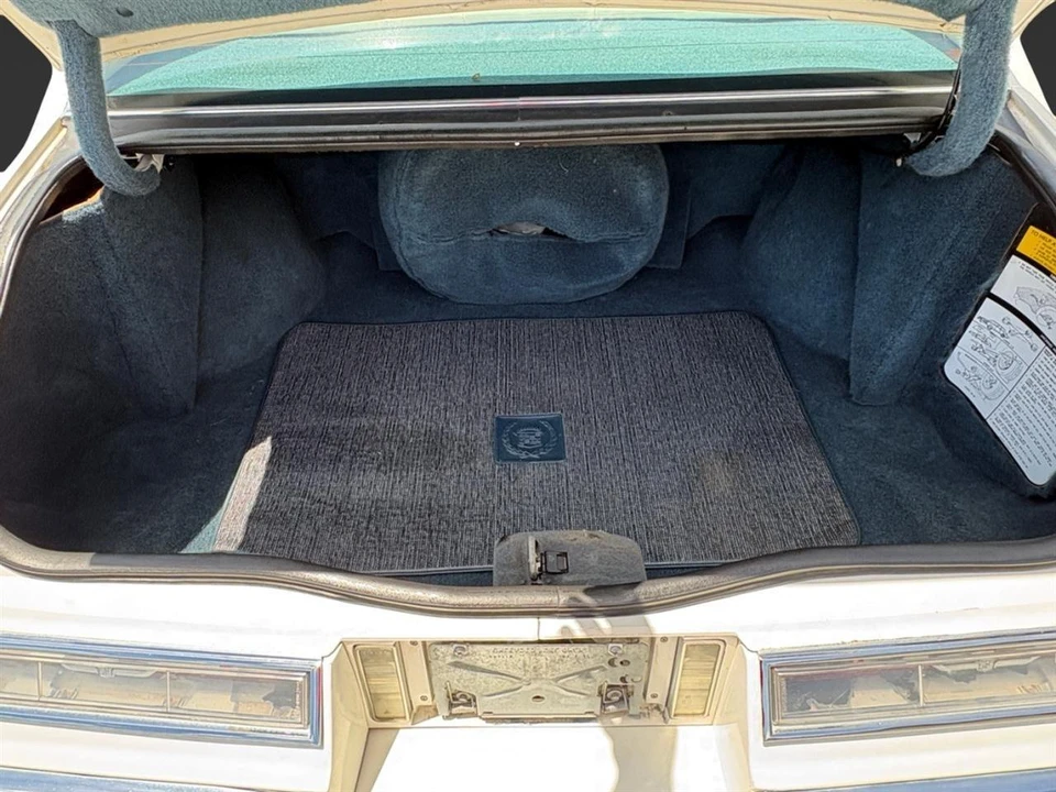 1984 Cadillac Seville - Image 20 of 31